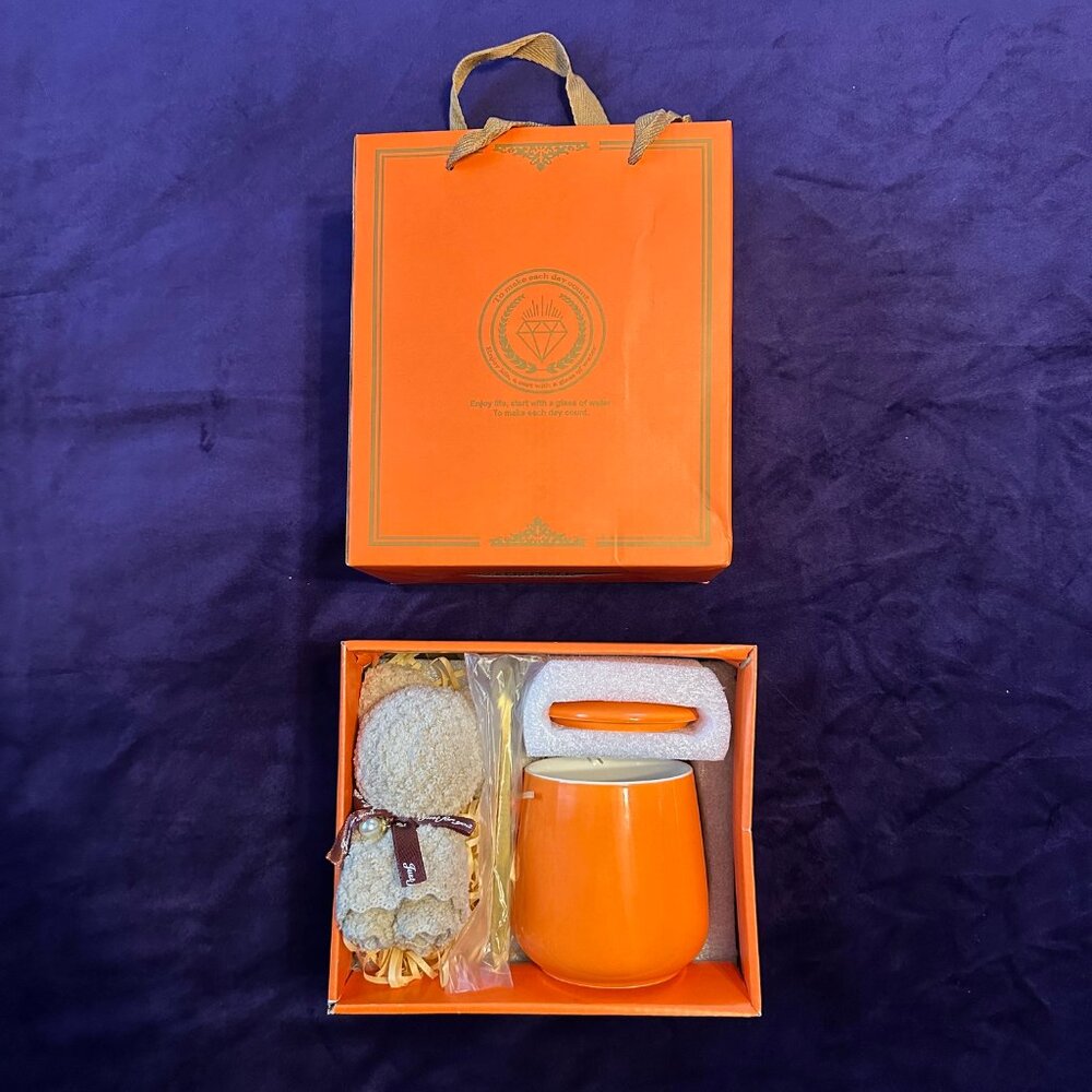 Tea cup, spoon and teddy bear towel set - Picture 3 of 6